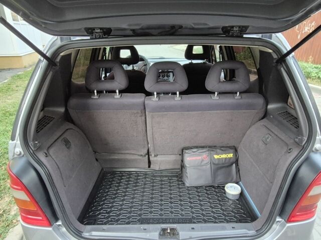 Мерседес А класс 1999 в Полтаве на Automoto.ua Серый Мерседес А класс, объемом двигателя 1.7 л и пробегом 257 тыс. км за 3800 $, фото 9 на Automoto.ua