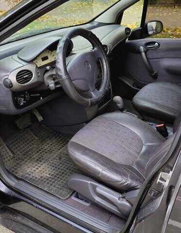 Мерседес А класс 1999 в Киеве на Automoto.ua Серый Мерседес А класс, объемом двигателя 1.7 л и пробегом 310 тыс. км за 3250 $, фото 2 на Automoto.ua