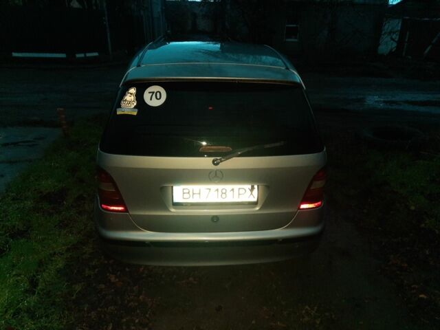 Сірий Мерседес А клас, об'ємом двигуна 1.7 л та пробігом 259 тис. км за 3350 $, фото 3 на Automoto.ua