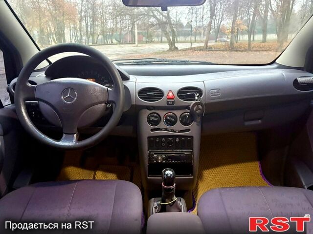 Серый Мерседес А класс, объемом двигателя 1.4 л и пробегом 230 тыс. км за 2950 $, фото 6 на Automoto.ua