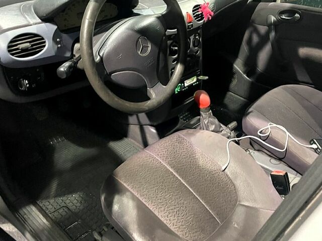 Сірий Мерседес А клас, об'ємом двигуна 1.4 л та пробігом 230 тис. км за 2850 $, фото 6 на Automoto.ua