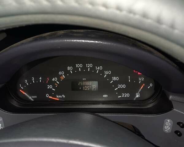 Серый Мерседес А класс, объемом двигателя 1.7 л и пробегом 259 тыс. км за 3350 $, фото 11 на Automoto.ua