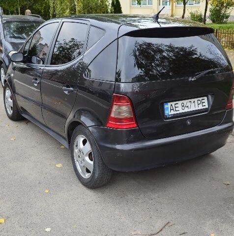 Мерседес А класс 1999 в Киеве на Automoto.ua Серый Мерседес А класс, объемом двигателя 1.7 л и пробегом 310 тыс. км за 3250 $, фото 3 на Automoto.ua