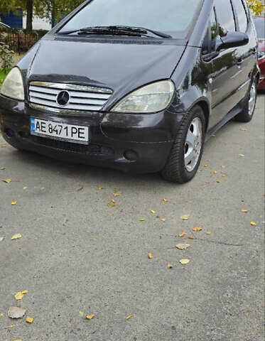 Серый Мерседес А класс, объемом двигателя 1.69 л и пробегом 200 тыс. км за 3350 $, фото 2 на Automoto.ua