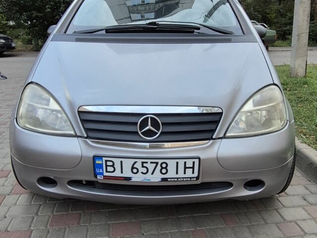Мерседес А класс 1999 в Полтаве на Automoto.ua Серый Мерседес А класс, объемом двигателя 1.7 л и пробегом 257 тыс. км за 3800 $, фото 1 на Automoto.ua
