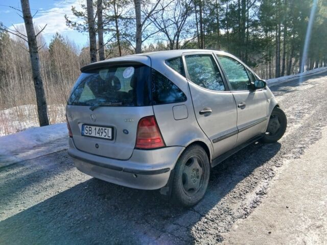 Серый Мерседес А класс, объемом двигателя 1.7 л и пробегом 250 тыс. км за 1000 $, фото 1 на Automoto.ua