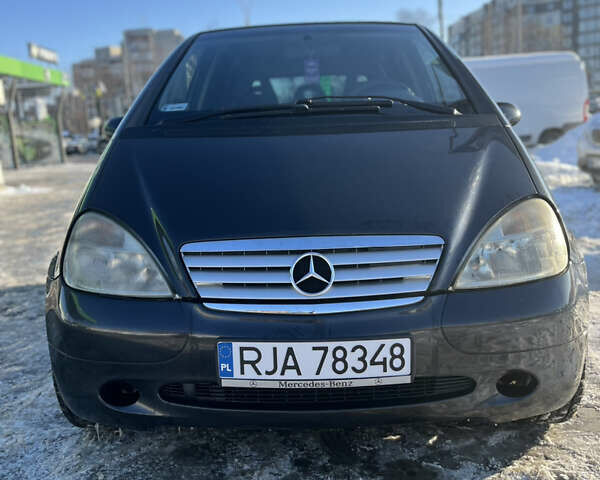 Серый Мерседес А класс, объемом двигателя 0 л и пробегом 240 тыс. км за 1800 $, фото 10 на Automoto.ua