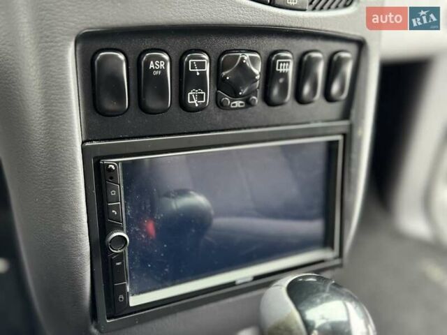 Сірий Мерседес А клас, об'ємом двигуна 1.4 л та пробігом 195 тис. км за 3100 $, фото 58 на Automoto.ua