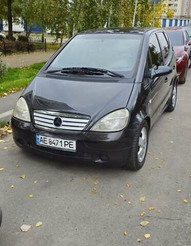 Мерседес А класс 1999 в Киеве на Automoto.ua Серый Мерседес А класс, объемом двигателя 1.7 л и пробегом 310 тыс. км за 3250 $, фото 10 на Automoto.ua