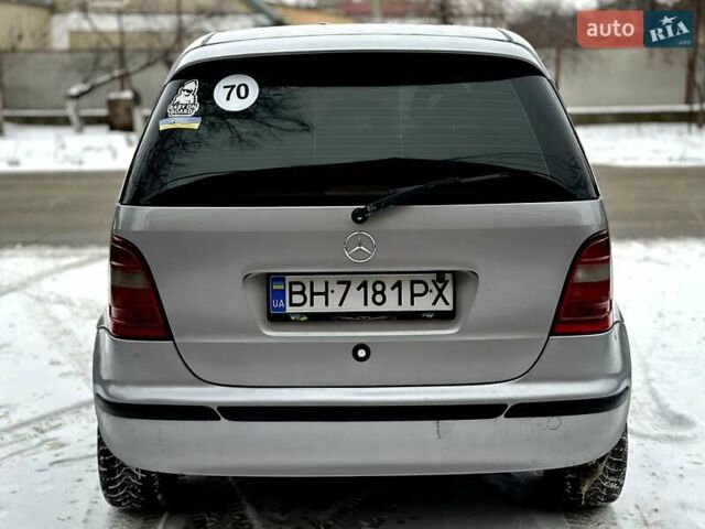 Серый Мерседес А класс, объемом двигателя 1.69 л и пробегом 250 тыс. км за 3600 $, фото 5 на Automoto.ua