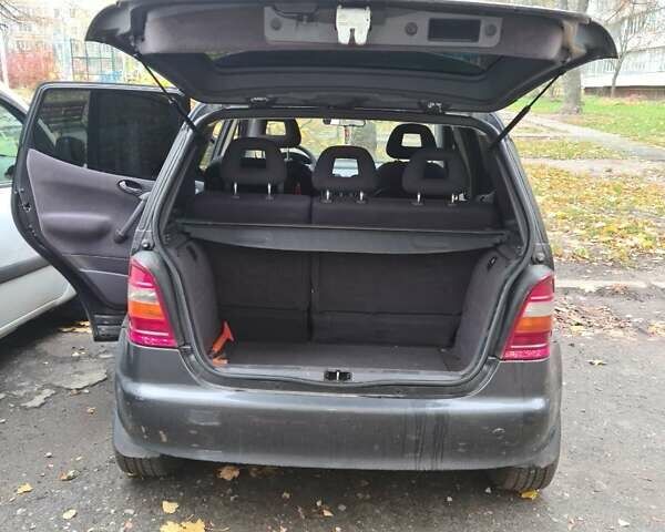 Сірий Мерседес А клас, об'ємом двигуна 1.7 л та пробігом 311 тис. км за 3200 $, фото 5 на Automoto.ua