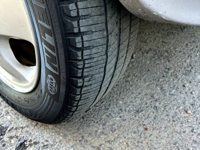 Серый Мерседес А класс, объемом двигателя 1.7 л и пробегом 390 тыс. км за 3000 $, фото 3 на Automoto.ua