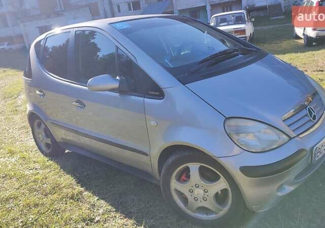 Серый Мерседес А класс, объемом двигателя 1.9 л и пробегом 230 тыс. км за 4050 $, фото 4 на Automoto.ua