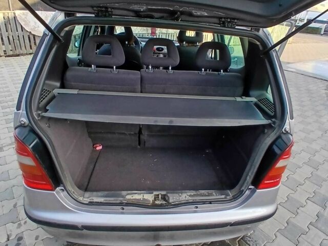 Сірий Мерседес А клас, об'ємом двигуна 1.7 л та пробігом 300 тис. км за 4000 $, фото 10 на Automoto.ua