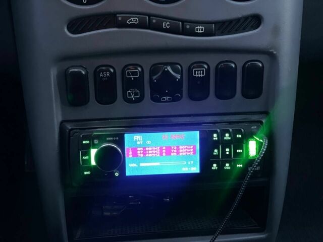 Сірий Мерседес А клас, об'ємом двигуна 1.4 л та пробігом 176 тис. км за 2999 $, фото 13 на Automoto.ua