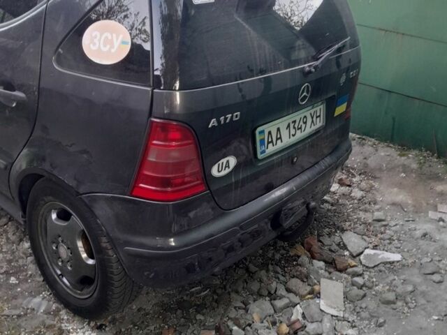 Серый Мерседес А класс, объемом двигателя 1.7 л и пробегом 380 тыс. км за 3200 $, фото 4 на Automoto.ua