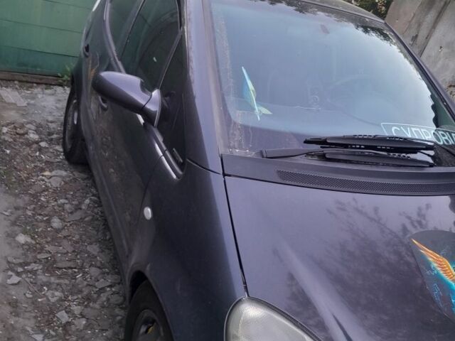 Серый Мерседес А класс, объемом двигателя 1.7 л и пробегом 380 тыс. км за 3200 $, фото 7 на Automoto.ua