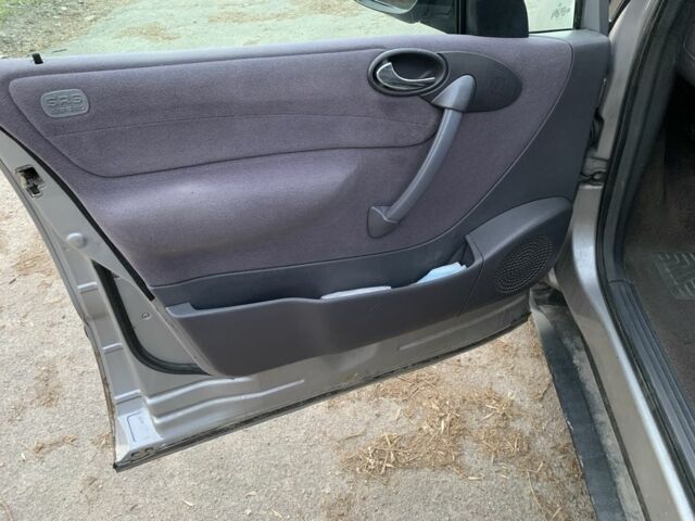 Серый Мерседес А класс, объемом двигателя 1.7 л и пробегом 290 тыс. км за 2900 $, фото 10 на Automoto.ua