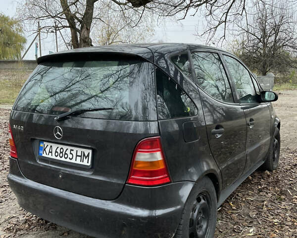Сірий Мерседес А клас, об'ємом двигуна 1.4 л та пробігом 164 тис. км за 2400 $, фото 2 на Automoto.ua