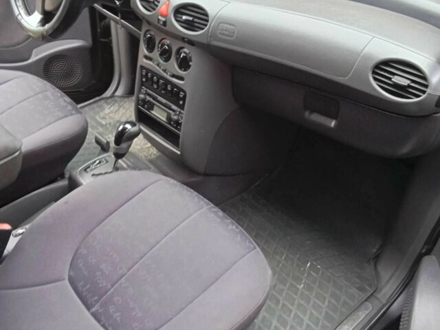 Сірий Мерседес А клас, об'ємом двигуна 1.7 л та пробігом 270 тис. км за 3000 $, фото 3 на Automoto.ua