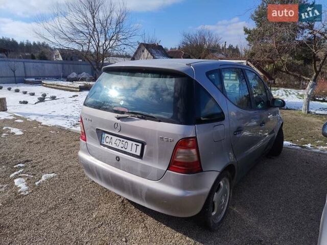 Серый Мерседес А класс, объемом двигателя 1.4 л и пробегом 272 тыс. км за 2999 $, фото 3 на Automoto.ua