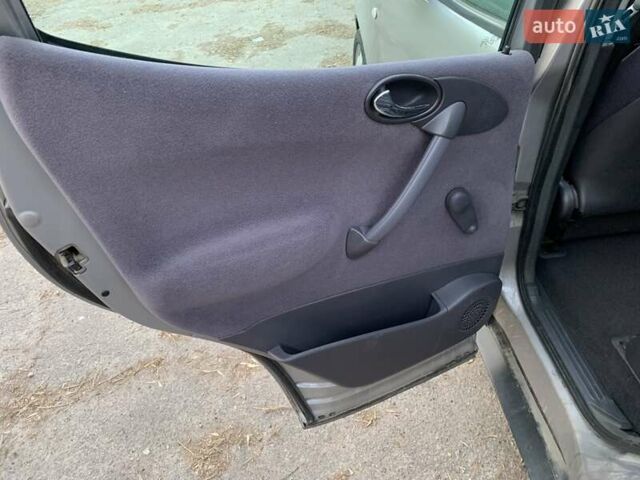 Сірий Мерседес А клас, об'ємом двигуна 1.69 л та пробігом 290 тис. км за 3100 $, фото 10 на Automoto.ua