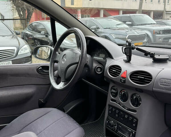 Сірий Мерседес А клас, об'ємом двигуна 1.6 л та пробігом 188 тис. км за 3999 $, фото 5 на Automoto.ua