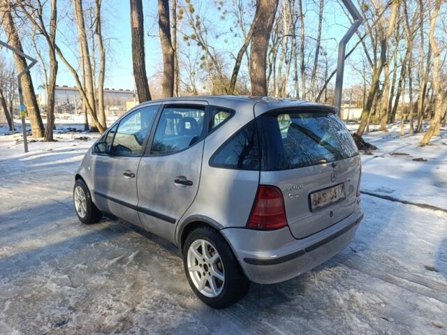 Серый Мерседес А класс, объемом двигателя 1.6 л и пробегом 286 тыс. км за 1900 $, фото 2 на Automoto.ua