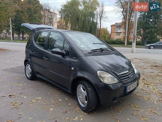 Мерседес А класс 2000 в Виннице на Automoto.ua Серый Мерседес А класс, объемом двигателя 1.6 л и пробегом 177 тыс. км за 4000 $, фото 7 на Automoto.ua