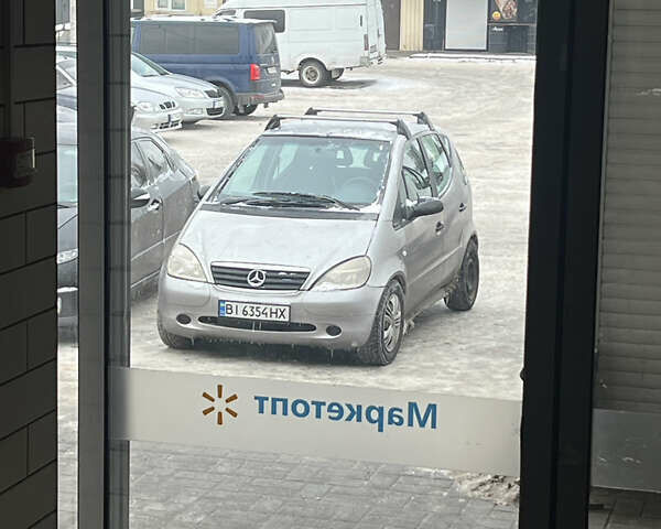 Серый Мерседес А класс, объемом двигателя 1.6 л и пробегом 270 тыс. км за 2800 $, фото 1 на Automoto.ua