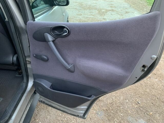 Серый Мерседес А класс, объемом двигателя 1.7 л и пробегом 290 тыс. км за 3000 $, фото 14 на Automoto.ua