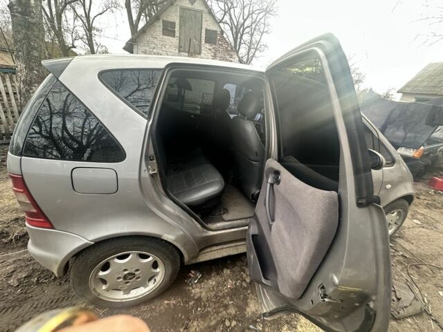 Сірий Мерседес А клас, об'ємом двигуна 1.7 л та пробігом 3 тис. км за 3900 $, фото 2 на Automoto.ua