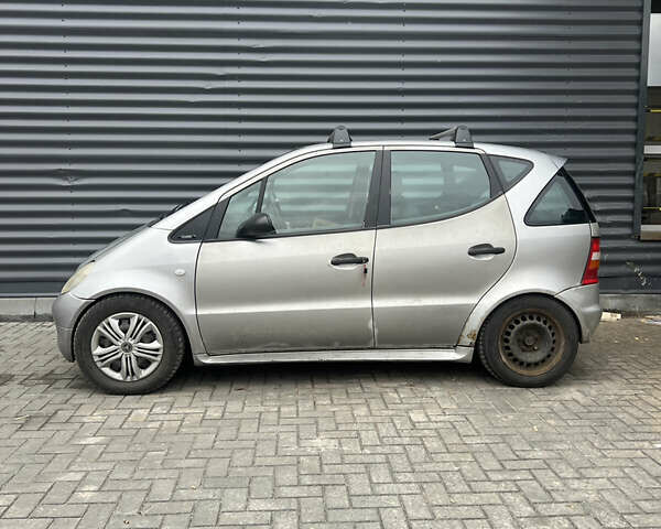 Серый Мерседес А класс, объемом двигателя 1.6 л и пробегом 270 тыс. км за 2800 $, фото 2 на Automoto.ua