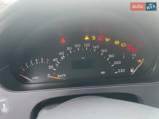 Серый Мерседес А класс, объемом двигателя 1.4 л и пробегом 167 тыс. км за 2500 $, фото 4 на Automoto.ua