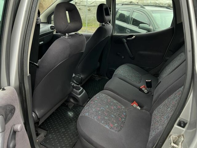 Сірий Мерседес А клас, об'ємом двигуна 1.7 л та пробігом 190 тис. км за 2550 $, фото 16 на Automoto.ua