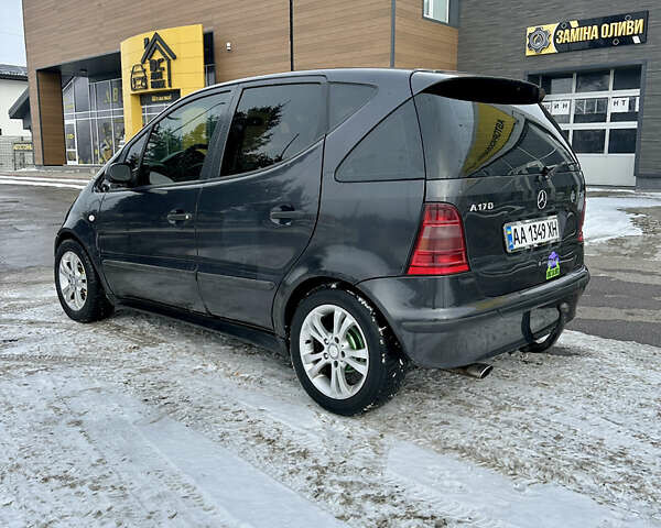 Сірий Мерседес А клас, об'ємом двигуна 1.69 л та пробігом 380 тис. км за 1999 $, фото 5 на Automoto.ua