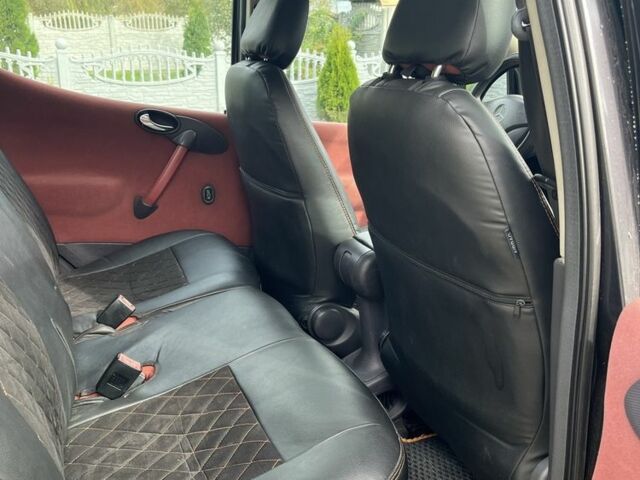 Серый Мерседес А класс, объемом двигателя 1.7 л и пробегом 340 тыс. км за 2950 $, фото 7 на Automoto.ua