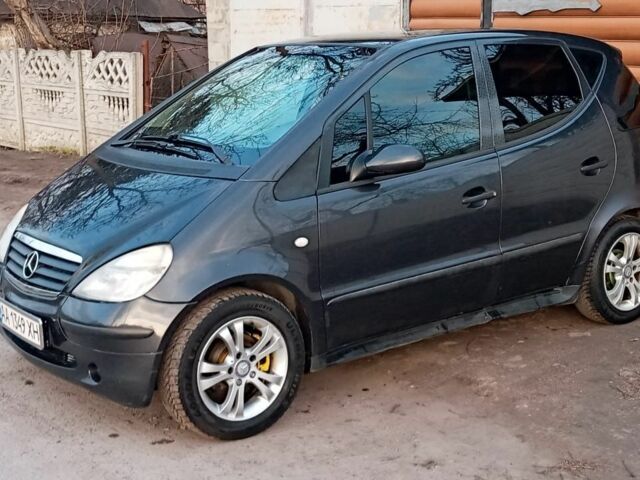 Серый Мерседес А класс, объемом двигателя 1.7 л и пробегом 300 тыс. км за 2000 $, фото 10 на Automoto.ua