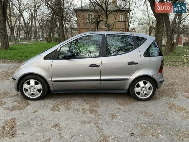 Сірий Мерседес А клас, об'ємом двигуна 1.69 л та пробігом 290 тис. км за 3100 $, фото 6 на Automoto.ua