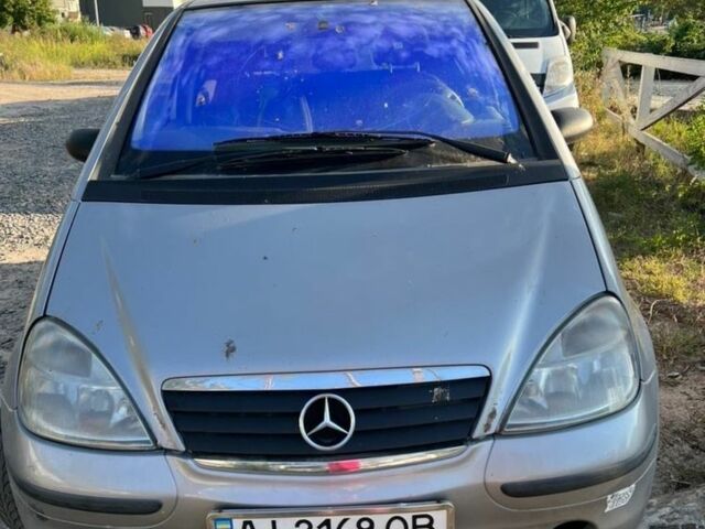 Серый Мерседес А класс, объемом двигателя 1.4 л и пробегом 200 тыс. км за 2300 $, фото 2 на Automoto.ua