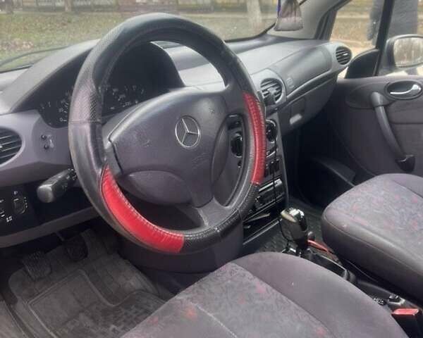 Сірий Мерседес А клас, об'ємом двигуна 1.7 л та пробігом 265 тис. км за 2800 $, фото 3 на Automoto.ua