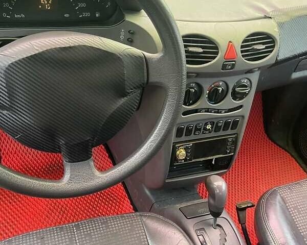 Серый Мерседес А класс, объемом двигателя 1.4 л и пробегом 230 тыс. км за 2500 $, фото 4 на Automoto.ua