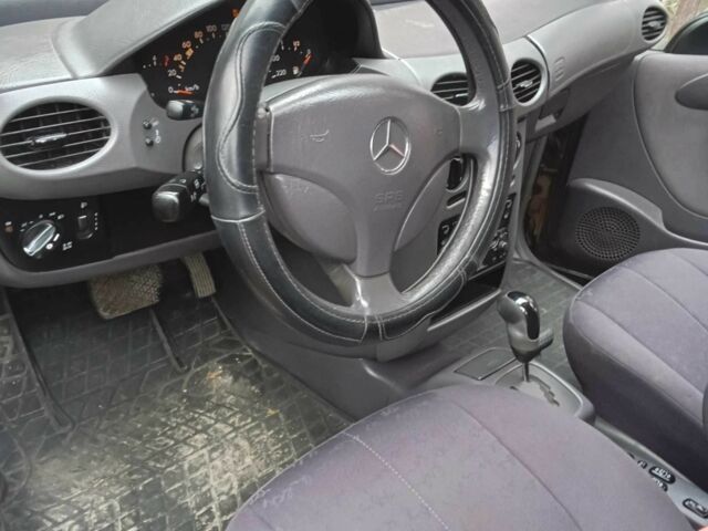 Сірий Мерседес А клас, об'ємом двигуна 1.7 л та пробігом 270 тис. км за 3000 $, фото 2 на Automoto.ua