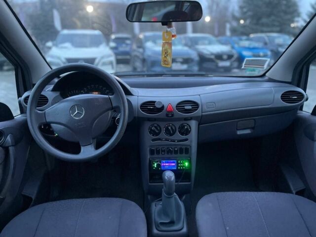 Сірий Мерседес А клас, об'ємом двигуна 1.4 л та пробігом 176 тис. км за 2999 $, фото 10 на Automoto.ua