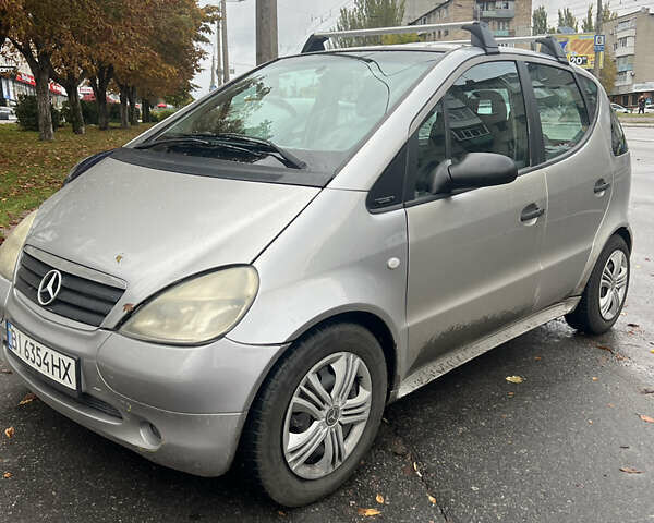 Серый Мерседес А класс, объемом двигателя 1.6 л и пробегом 270 тыс. км за 2800 $, фото 12 на Automoto.ua