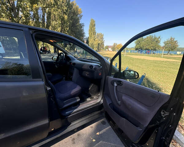 Сірий Мерседес А клас, об'ємом двигуна 1.6 л та пробігом 177 тис. км за 2500 $, фото 9 на Automoto.ua
