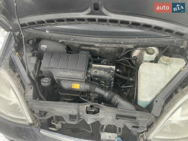 Серый Мерседес А класс, объемом двигателя 1.4 л и пробегом 167 тыс. км за 2500 $, фото 6 на Automoto.ua