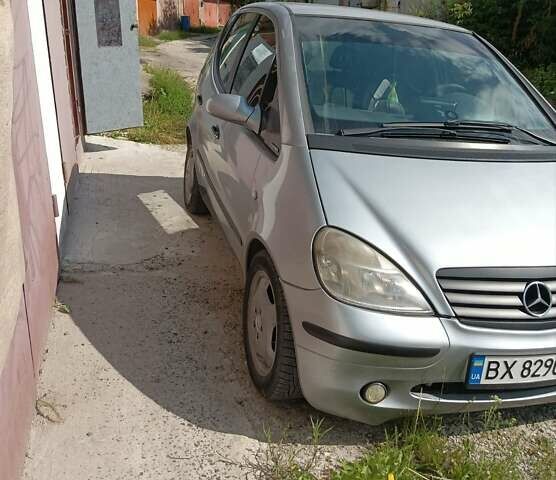 Серый Мерседес А класс, объемом двигателя 1.69 л и пробегом 273 тыс. км за 3000 $, фото 3 на Automoto.ua