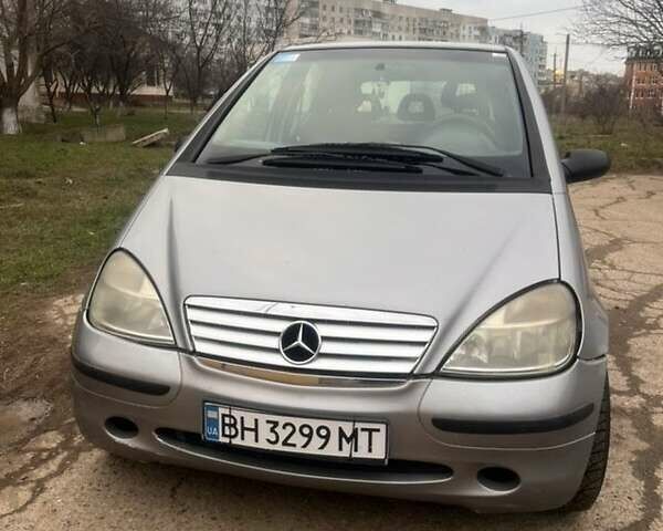Сірий Мерседес А клас, об'ємом двигуна 1.7 л та пробігом 265 тис. км за 2800 $, фото 2 на Automoto.ua