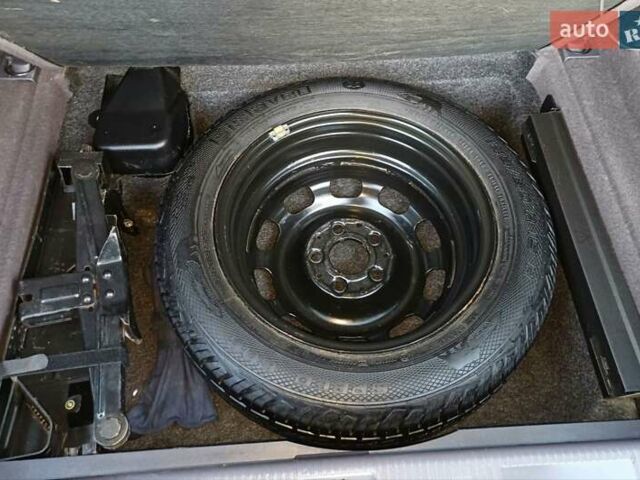 Сірий Мерседес А клас, об'ємом двигуна 1.7 л та пробігом 232 тис. км за 4000 $, фото 21 на Automoto.ua